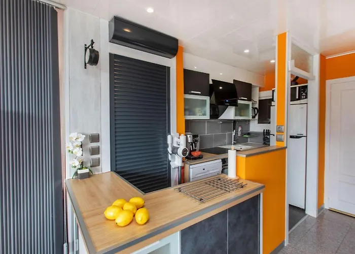 Naranja By Interhome توسا ذي مار
